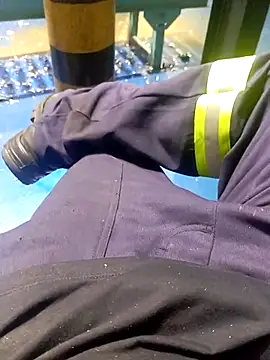 safadinhoo007 online show from November 8, 2025, 2:37 am