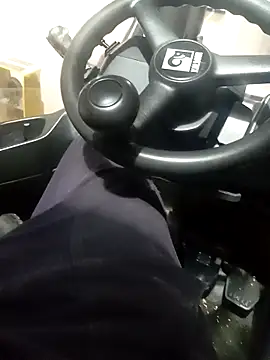 safadinhoo007 online show from December 15, 2025, 2:50 am