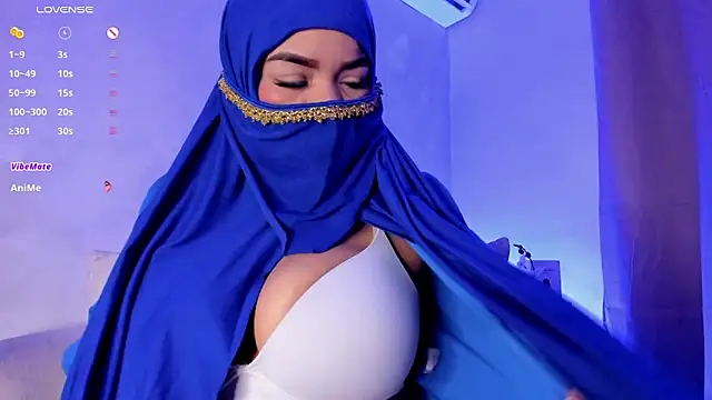 Snapshot of thaira_aly chatting on June 10, 2026, 11:06 pm thaira aly online show from June 10, 2026, 11:06 pm