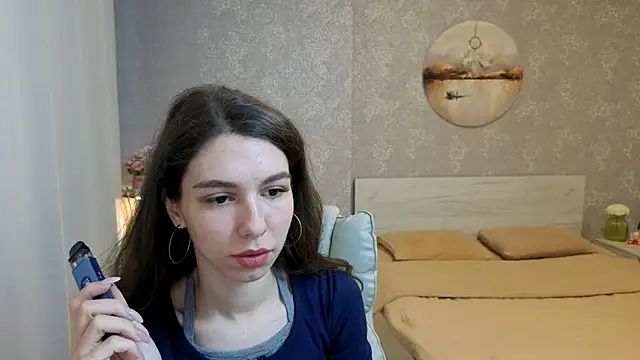 Snapshot of KellyShines chatting on June 1, 2026, 1:11 pm KellyShines online show from June 1, 2026, 1:11 pm
