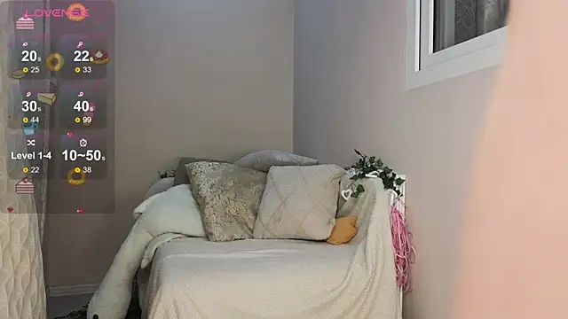 Snapshot of Olivia_Noir chatting on January 15, 2026, 10:02 pm Olivia Noir online show from January 15, 2026, 10:02 pm