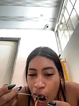 AmberMoss1 online show from September 13, 2025, 6:30 pm