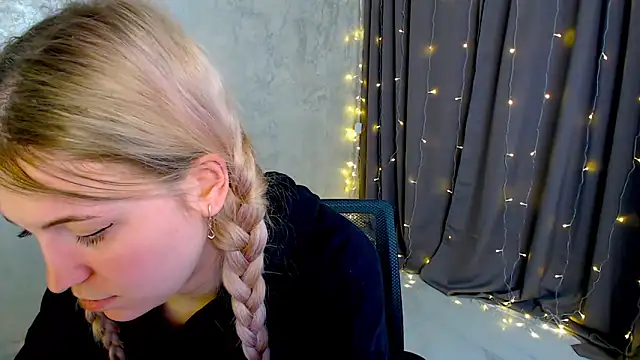 arlana klart online show from February 3, 2026, 1:16 am