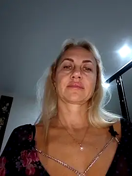 KissMiSveet online show from October 24, 2025, 6:29 pm