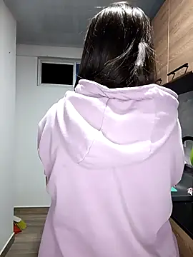 stivenlujan69 online show from October 24, 2025, 1:15 am