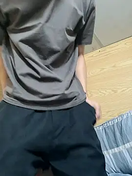 Snapshot of Minh chatting on December 15, 2025, 3:40 pm Minh online show from December 15, 2025, 3:40 pm