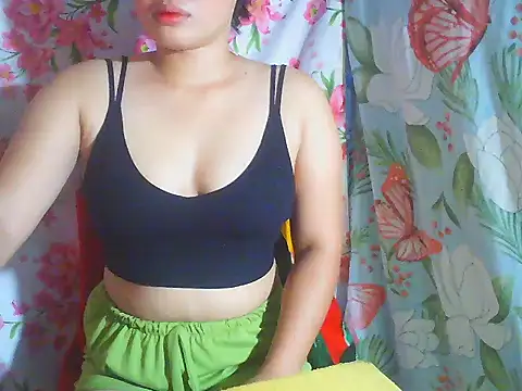 Katie Winslet online show from December 22, 2025, 11:49 pm