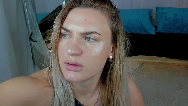 Marie Ellie online show from November 13, 2025, 1:20 am