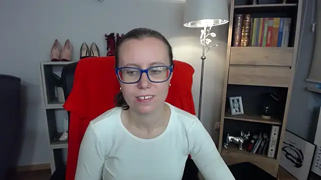 Snapshot of sweetxLizzy chatting on October 30, 2025, 5:39 am sweetxLizzy online show from October 30, 2025, 5:39 am