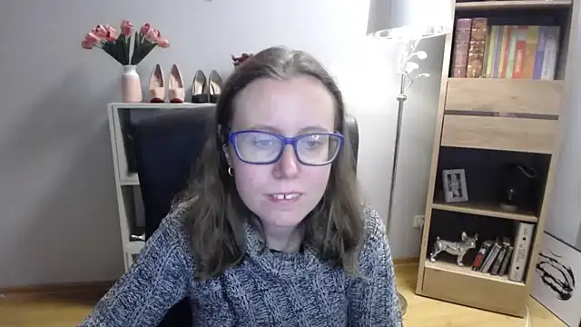 Snapshot of sweetxLizzy chatting on November 24, 2025, 5:29 am sweetxLizzy online show from November 24, 2025, 5:29 am