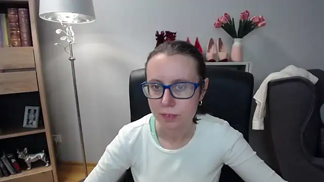 sweetxLizzy online show from December 23, 2025, 5:40 am