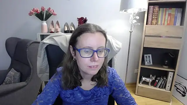 Snapshot of sweetxLizzy chatting on November 26, 2025, 5:29 am sweetxLizzy online show from November 26, 2025, 5:29 am