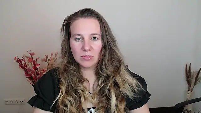 Snapshot of Darklure_ chatting on October 8, 2025, 7:14 pm Darklure  online show from October 8, 2025, 7:14 pm