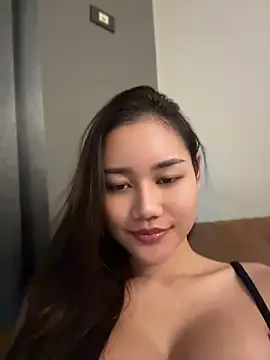 Snapshot of cherrycuteasian chatting on July 3, 2026, 4:52 am cherrycuteasian online show from July 3, 2026, 4:52 am