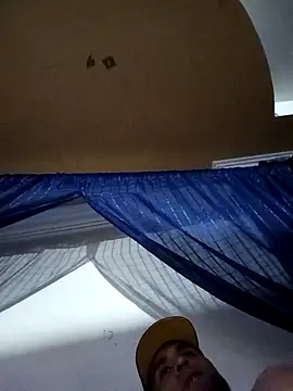 Snapshot of RandalHot chatting on November 20, 2025, 10:38 am RandalHot online show from November 20, 2025, 10:38 am