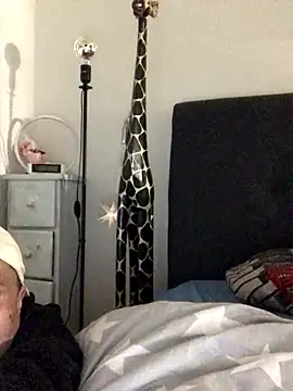 Snapshot of radeczek001 chatting on October 11, 2025, 1:06 am radeczek001 online show from October 11, 2025, 1:06 am