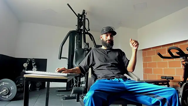 Snapshot of Damian_Shakur chatting on November 22, 2025, 12:26 pm Damian Shakur online show from November 22, 2025, 12:26 pm