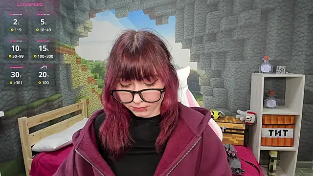 ClaraParks online show from November 7, 2025, 6:34 pm