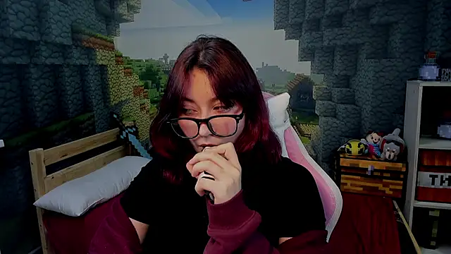 Snapshot of ClaraParks chatting on February 3, 2026, 6:24 pm ClaraParks online show from February 3, 2026, 6:24 pm