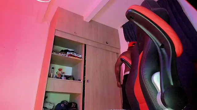 Snapshot of CorvisXnc0012 chatting on October 23, 2025, 3:27 am CorvisXnc0012 online show from October 23, 2025, 3:27 am