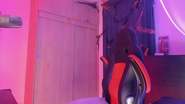 Snapshot of CorvisXnc0012 chatting on November 2, 2025, 4:39 am CorvisXnc0012 online show from November 2, 2025, 4:39 am