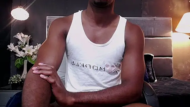 Snapshot of blackbignude chatting on October 24, 2025, 1:48 am blackbignude online show from October 24, 2025, 1:48 am