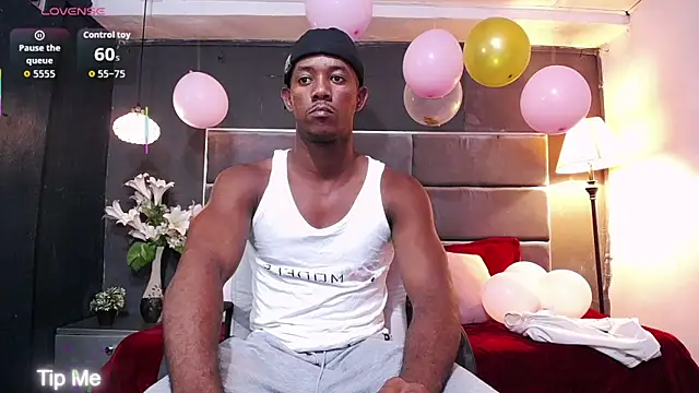 Snapshot of blackbignude chatting on September 21, 2025, 1:33 am blackbignude online show from September 21, 2025, 1:33 am