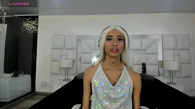 Dahlia Moss online show from November 29, 2025, 3:28 am