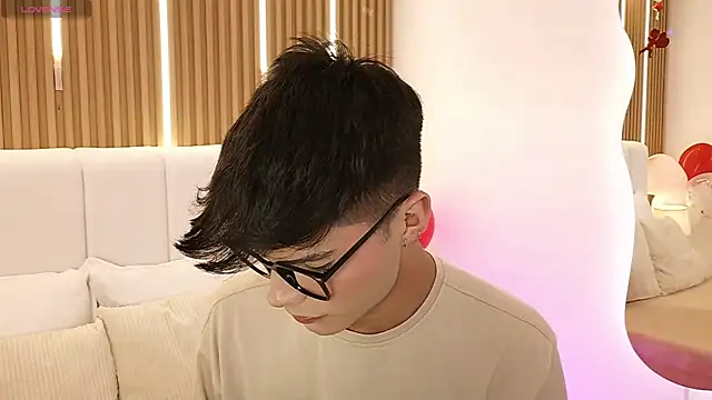 Snapshot of Dulcey_ chatting on February 14, 2026, 4:02 am Dulcey online show from February 14, 2026, 4:02 am