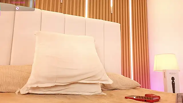 Dulcey  online show from April 9, 2026, 6:19 am