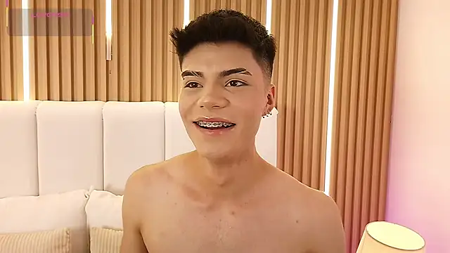 Snapshot of Dulcey_ chatting on February 27, 2026, 4:56 am Dulcey online show from February 27, 2026, 4:56 am