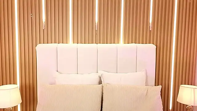 Snapshot of Dulcey_ chatting on February 22, 2026, 5:43 am Dulcey online show from February 22, 2026, 5:43 am