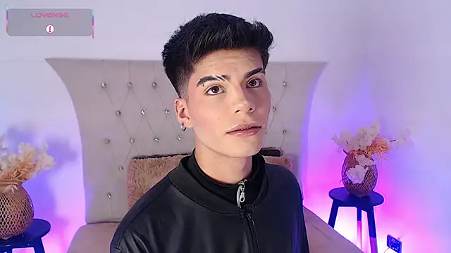 Snapshot of Dulcey_ chatting on January 13, 2026, 5:11 am Dulcey online show from January 13, 2026, 5:11 am