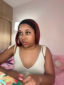 Snapshot of _Zahara_ chatting on October 21, 2025, 10:42 pm Zahara online show from October 21, 2025, 10:42 pm