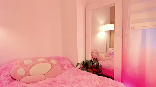 Snapshot of _Zahara_ chatting on October 23, 2025, 10:30 pm Zahara online show from October 23, 2025, 10:30 pm