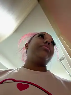  Zahara  online show from April 2, 2026, 10:27 pm