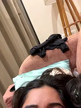 desitease online show from December 18, 2025, 8:12 pm