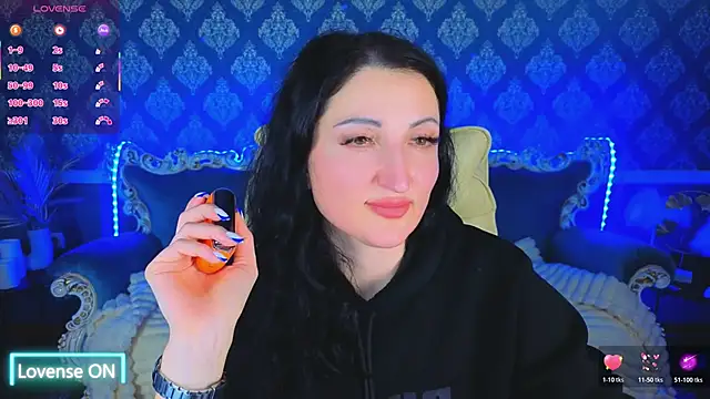 Snapshot of MissRossi chatting on February 6, 2026, 7:43 pm MissRossi online show from February 6, 2026, 7:43 pm