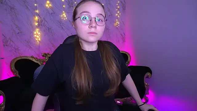 Snapshot of ArrinaWairr chatting on February 9, 2026, 8:45 am ArrinaWairr online show from February 9, 2026, 8:45 am