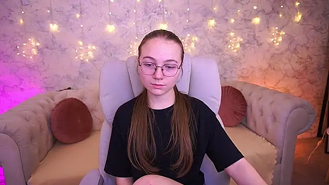 Snapshot of ArrinaWairr chatting on February 23, 2026, 8:48 am ArrinaWairr online show from February 23, 2026, 8:48 am