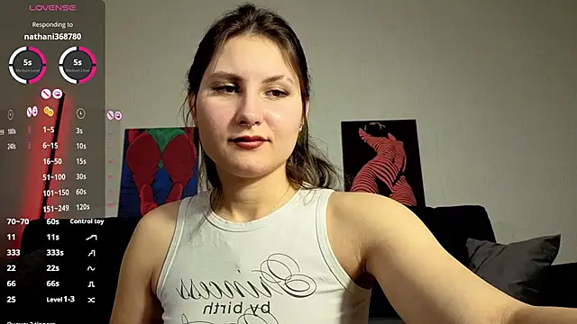 TrixiBell online show from February 3, 2026, 6:22 am