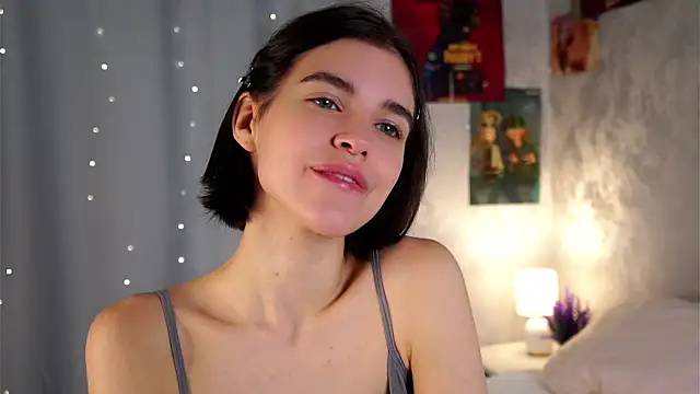 Snapshot of EleneButton chatting on January 8, 2026, 1:11 am EleneButton online show from January 8, 2026, 1:11 am