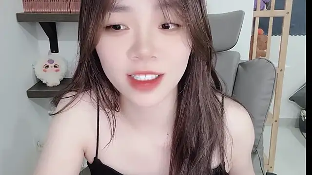   Nho   online show from October 5, 2025, 4:20 pm