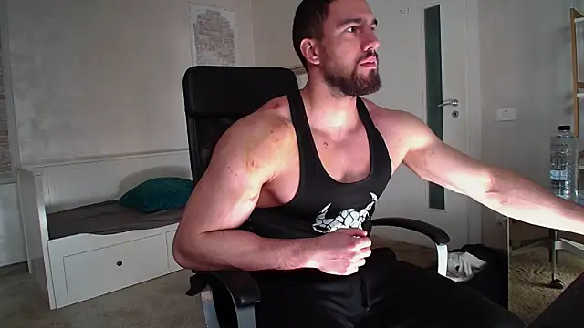 IvanHydee online show from March 11, 2026, 5:34 am