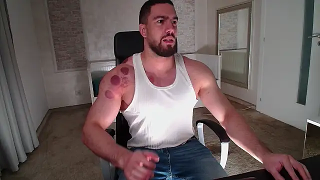 IvanHydee online show from March 6, 2026, 5:35 am