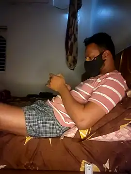 Snapshot of arsh_couple chatting on November 30, 2025, 5:14 pm arsh couple online show from November 30, 2025, 5:14 pm