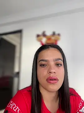 JuanitaMore01 online show from December 18, 2025, 8:12 pm