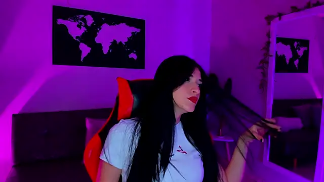 Snapshot of ZoeValencia1 chatting on March 4, 2026, 12:35 pm ZoeValencia1 online show from March 4, 2026, 12:35 pm