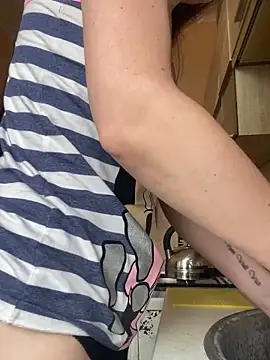 Cute Erika online show from November 14, 2025, 12:20 pm