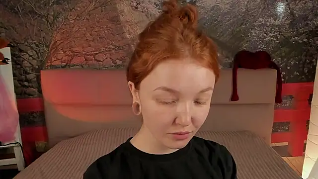 Snapshot of EmyRosaly chatting on November 28, 2025, 7:19 am EmyRosaly online show from November 28, 2025, 7:19 am